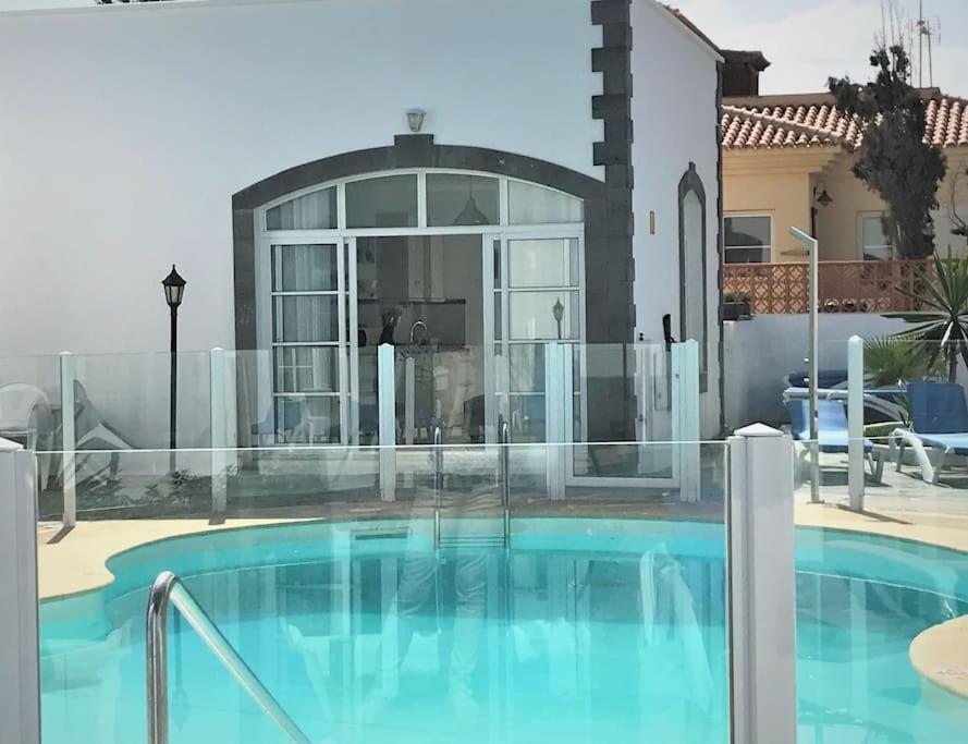 Lovely Villa - Pool Front, Private Roof Terrace, Wifi Fiber Optic Corralejo Exterior photo